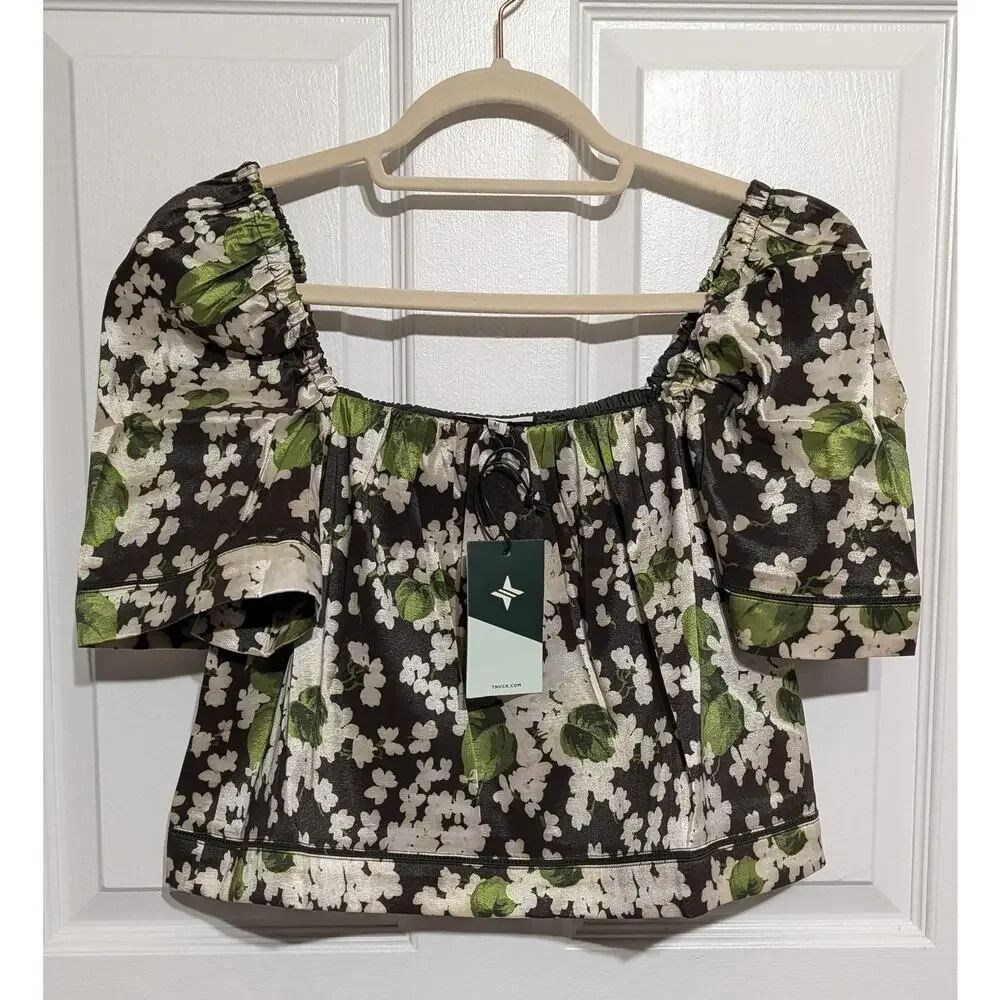 Tuckernuck Hydrangea Floral Top Size Medium Satin Short Sleeve NWT Crop Blouse
